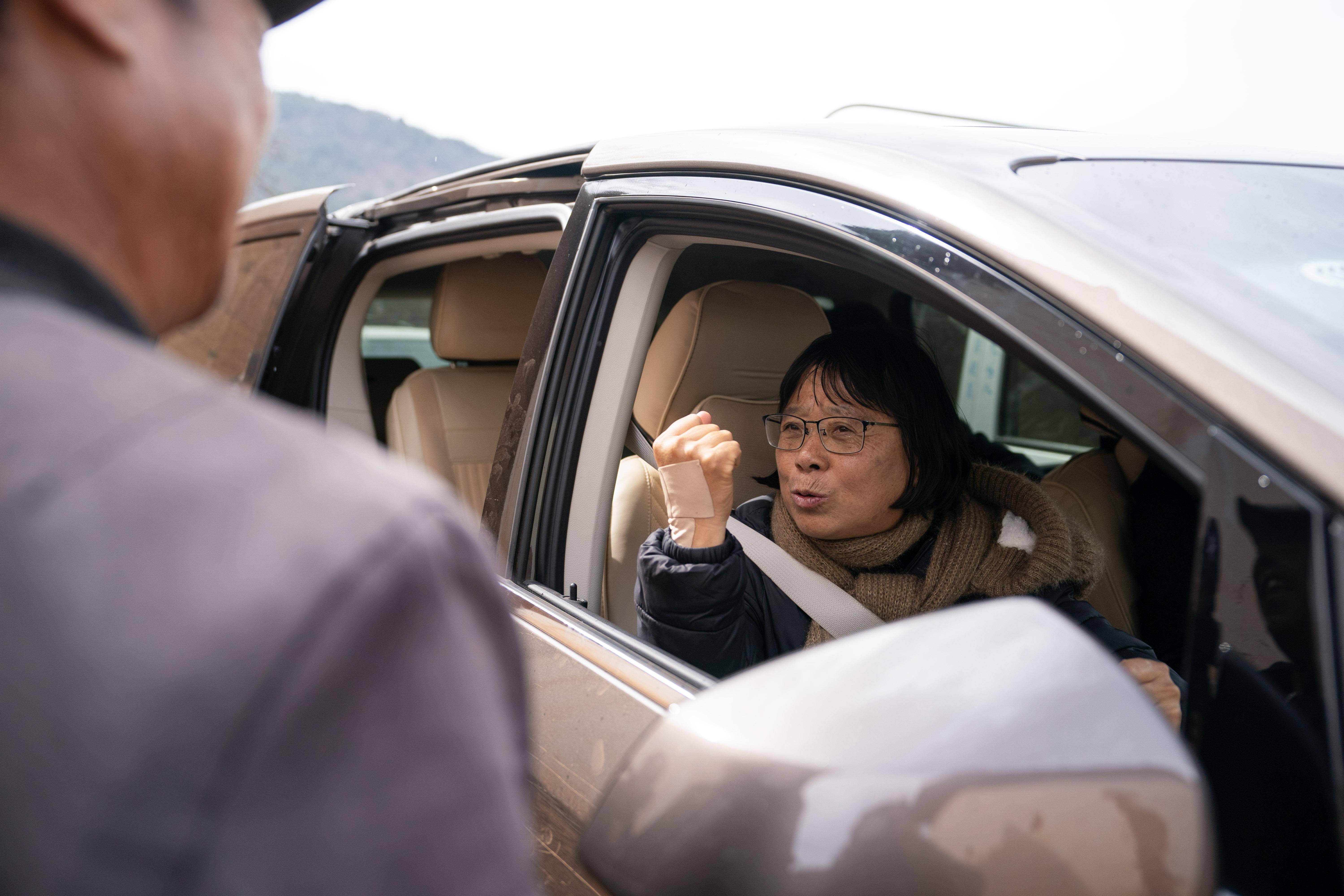 张桂梅校长，点亮贫困山区女孩的希望之光