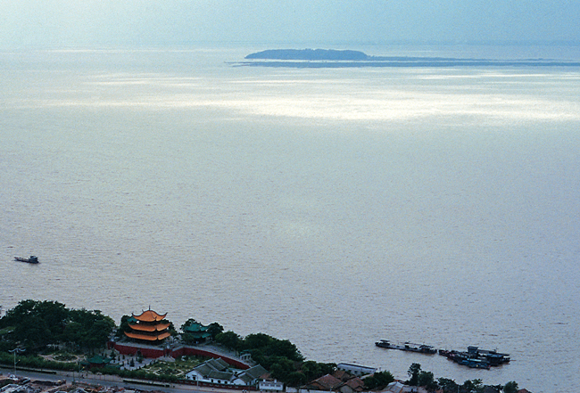 洞庭湖，湖光山色绘就壮丽画卷