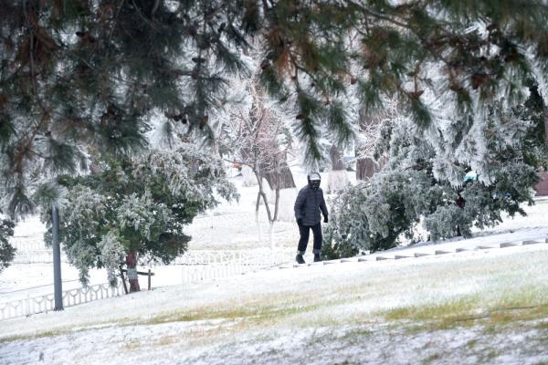 雨雪天气形成的原因解析